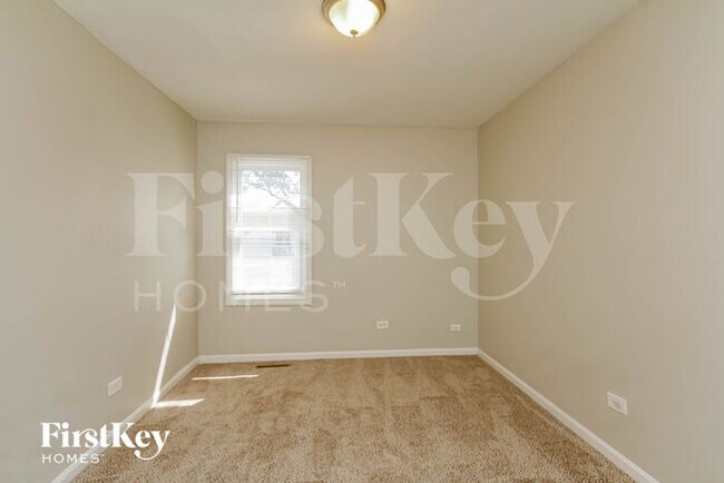 Building Photo - 629 Turkey Run Dr