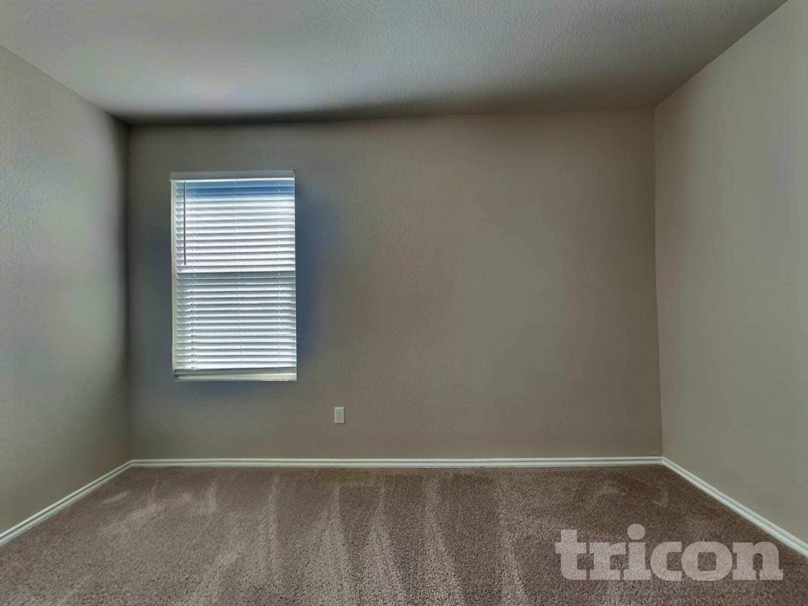 Building Photo - 5124 Saddle Clb Dr