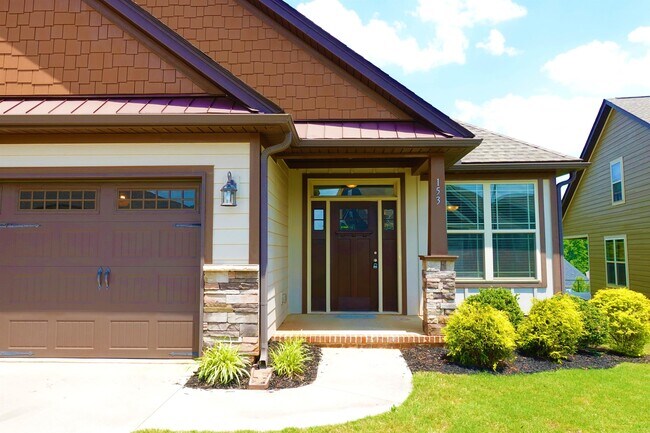 Building Photo - 153 Bur Oak Dr