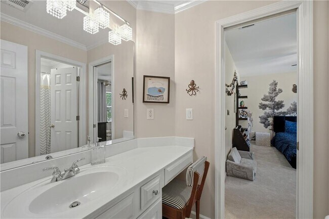 Building Photo - 3308 Fieldwood Dr SE