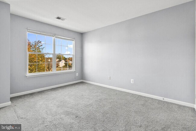 Building Photo - 9871 Upper Mill Loop