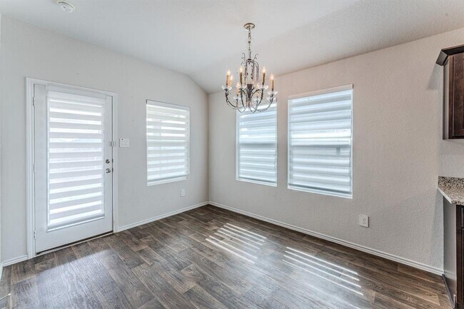 Building Photo - 317 Lily Pond Trl