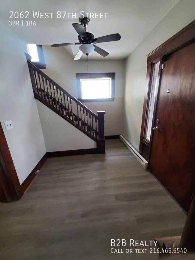 Building Photo - 2062 W 87th St