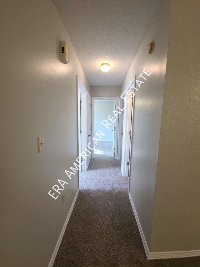 Building Photo - 117 Oak Terrace Dr