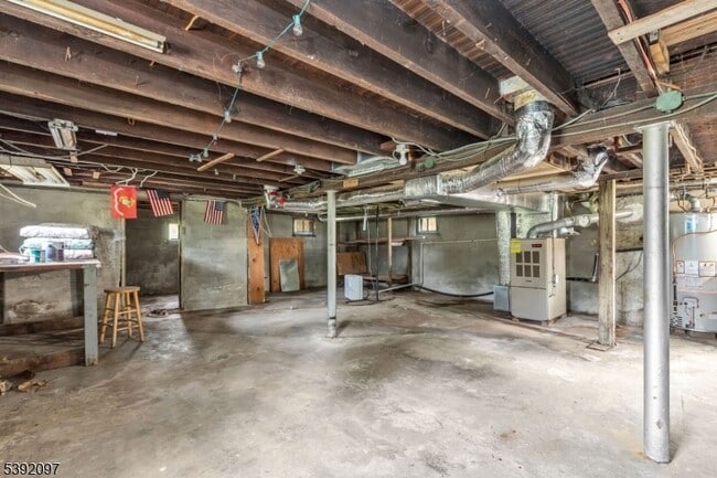 Building Photo - 20 Riverside Ave
