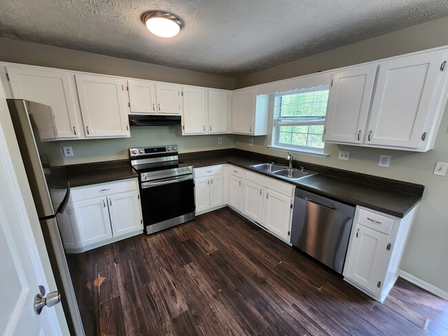 Building Photo - 5324 Coventry Ct
