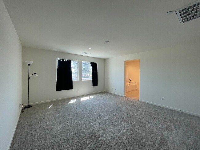 Building Photo - 5-Bedroom Home, Including In-Law Suite, in...