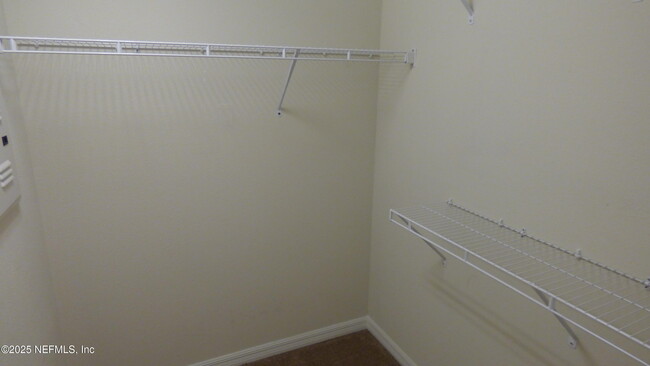 Building Photo - 7013 Coldwater Dr