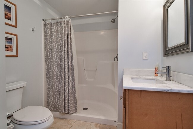 Building Photo - 41 Garett Way