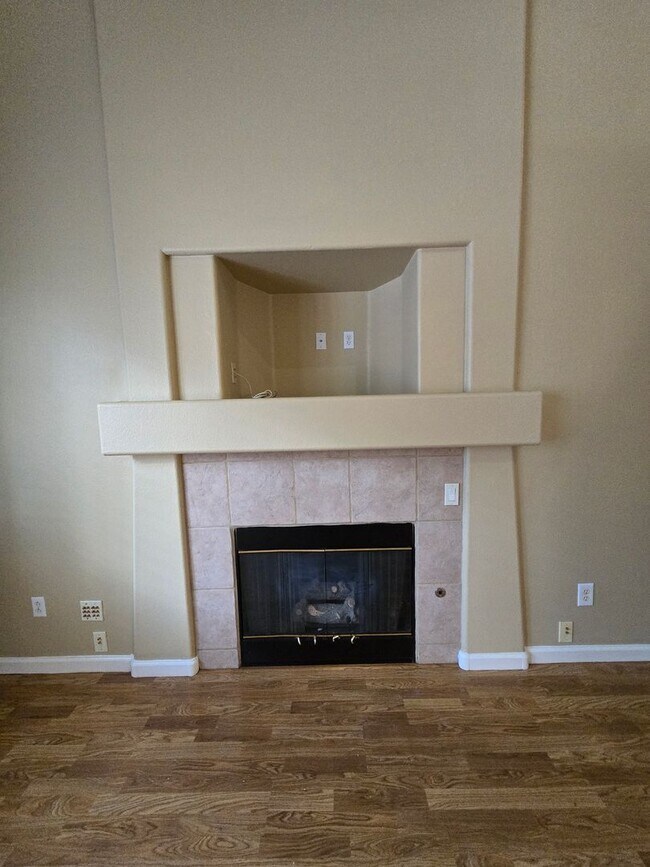 Building Photo - 816 Bow Creek Ln