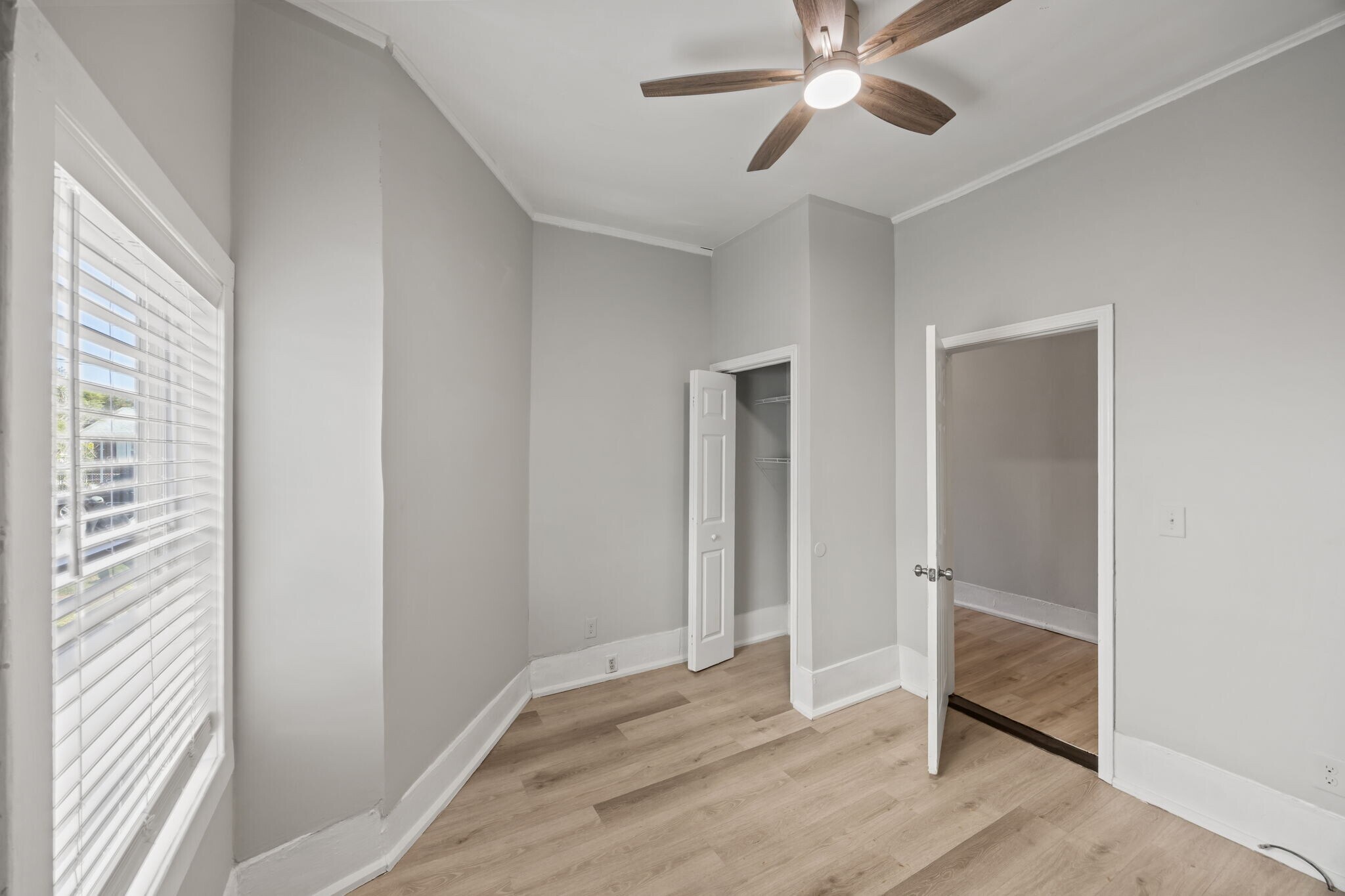 Building Photo - 818 Hanover St