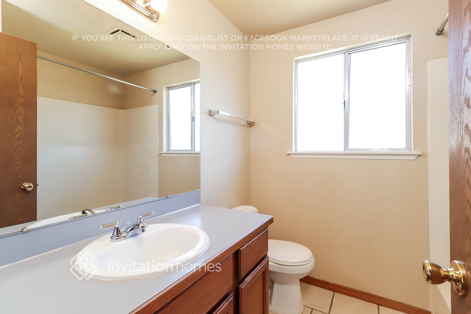 Building Photo - 27610 26th Ave S