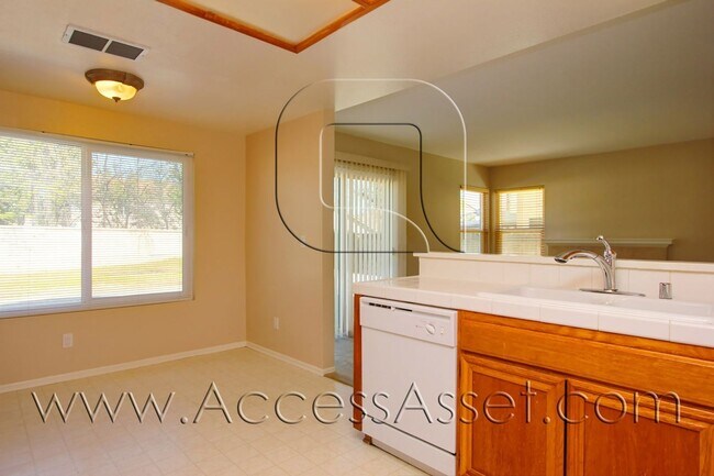 Building Photo - 28258 Inspiration Lake Dr