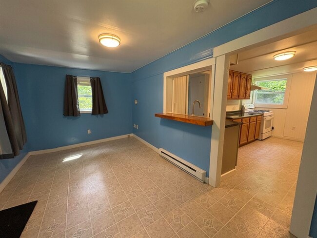 Building Photo - 269 Applebee Rd