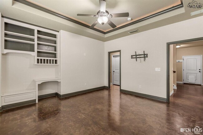 Building Photo - 7489 Roller Rd