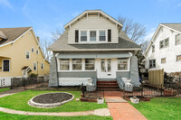 Building Photo - Beautiful 4 Bedroom Home