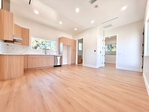 Building Photo - 27445 Cherry Creek Dr