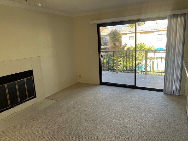 Building Photo - 10655 Lemon Ave