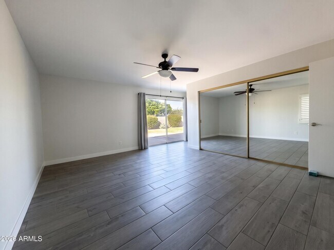 Building Photo - 4222 E Winnetka Dr
