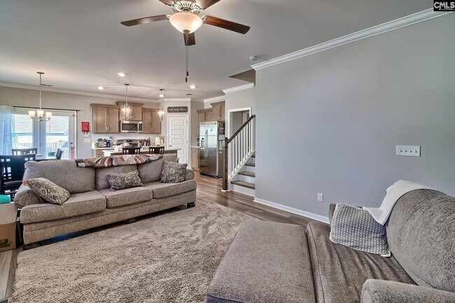 Building Photo - 453 Durwin Wy