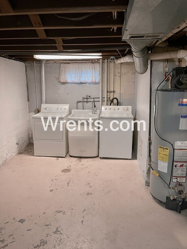 Building Photo - New home is a