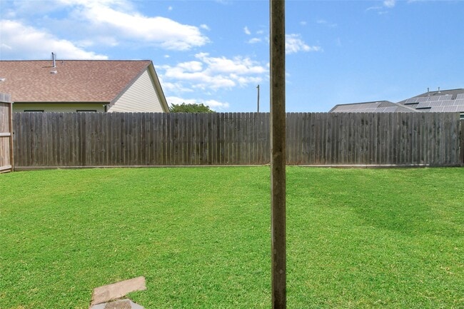 Building Photo - 2417 Hedgerose Ln