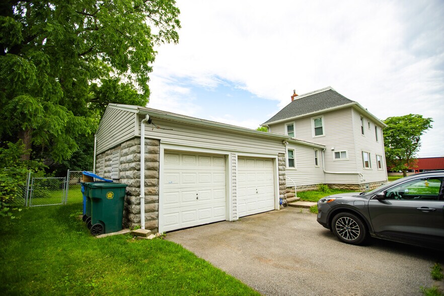 Building Photo - 150 Mount Read Blvd