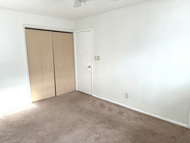 Building Photo - 3044 Wilce Ave
