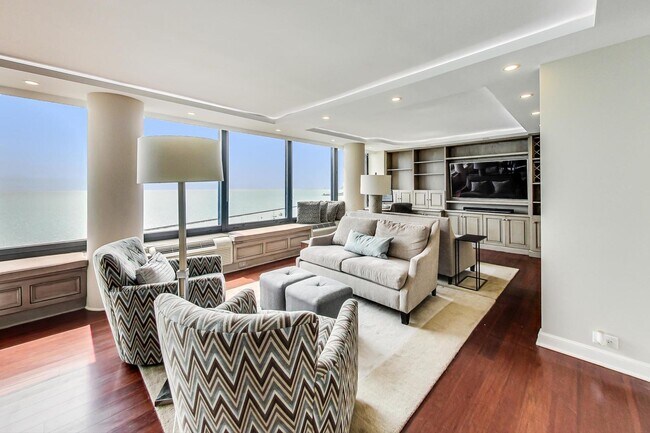Building Photo - 155 N Harbor Dr
