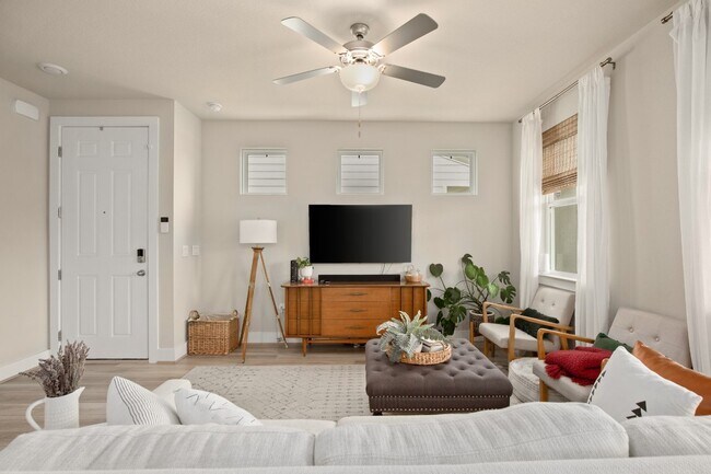 Building Photo - 7400 Travertine Spring Dr