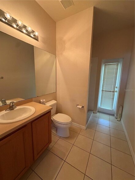 Building Photo - 4916 Cape Hatteras Dr