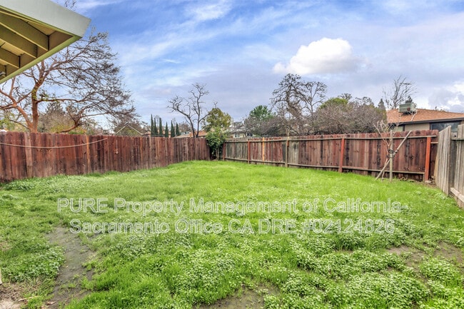 Building Photo - 4706 Hayford Way