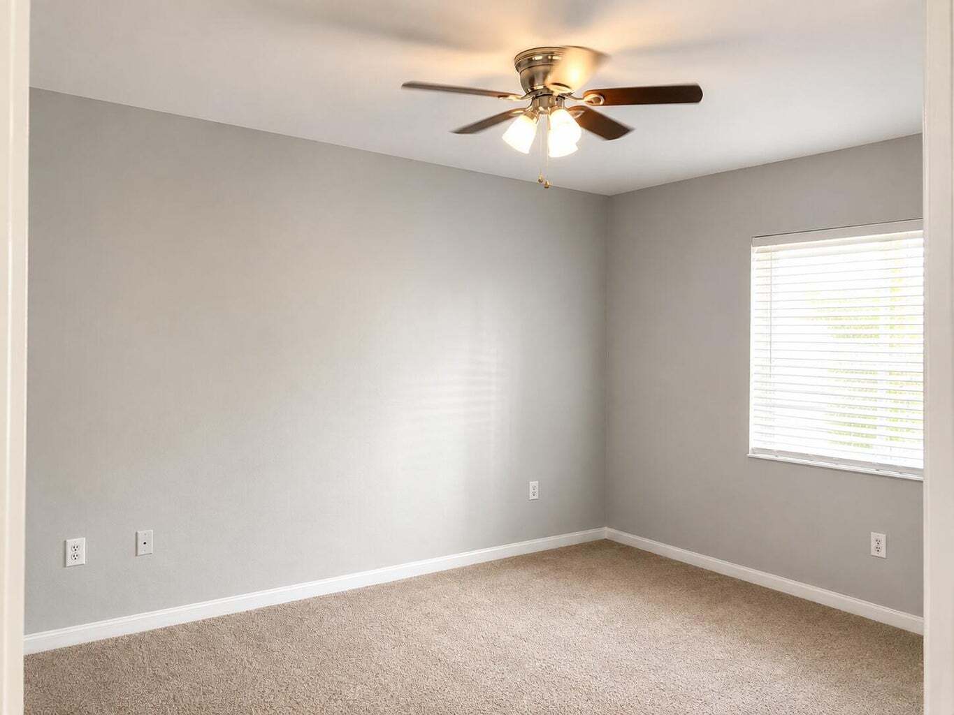 Building Photo - 6521 Emerald Dunes Dr