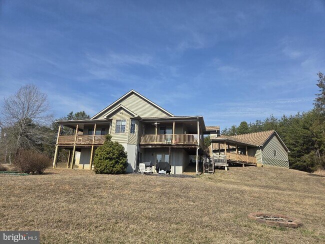 Building Photo - 6209 Stubbs Cove Ln