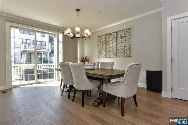 Building Photo - 32 Cinnamon Dr