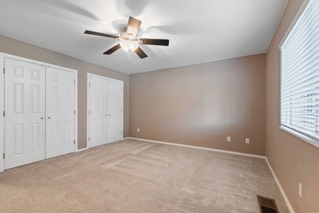 Building Photo - Sparks Home in the Vistas with RV Parking!!