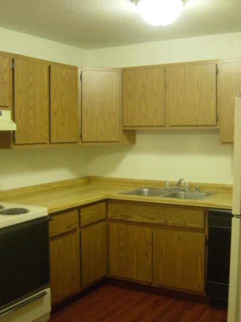 Building Photo - 2500 S Kerry Ln