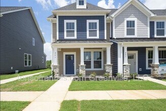 Building Photo - 203 Dalmatian Dr