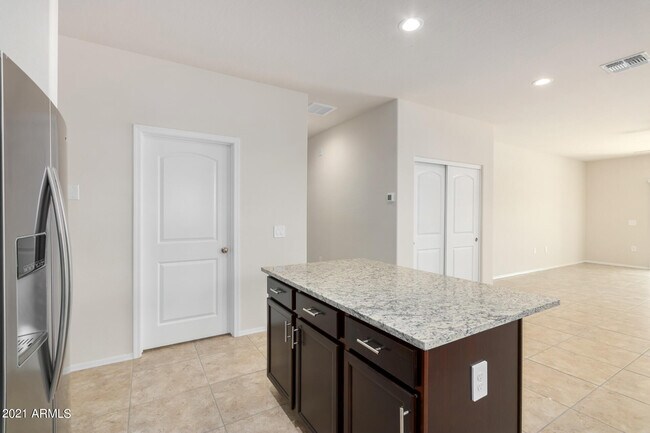 Building Photo - 36071 Seville Dr