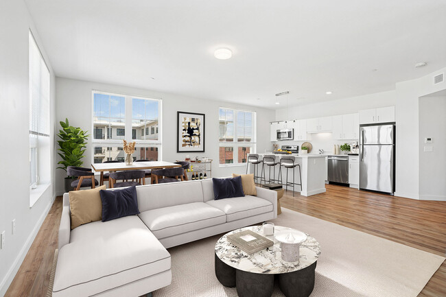 Building Photo - The Beverly Collection: The Block
