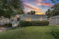 Building Photo - 555 Shady Oak Dr