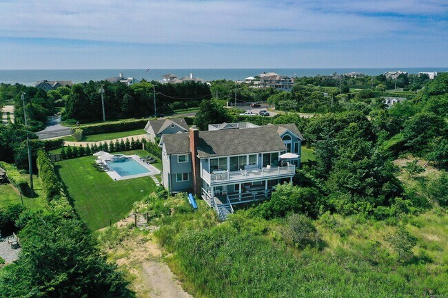 Building Photo - 115 Dune Rd