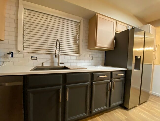 Building Photo - 1309 Keeney Way