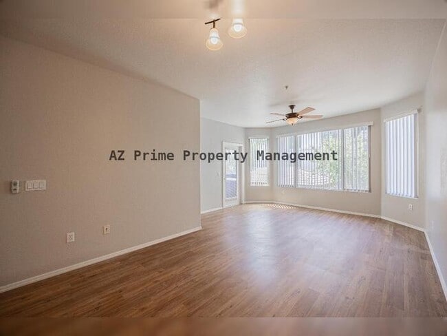 Building Photo - 435 W Rio Salado Pkwy