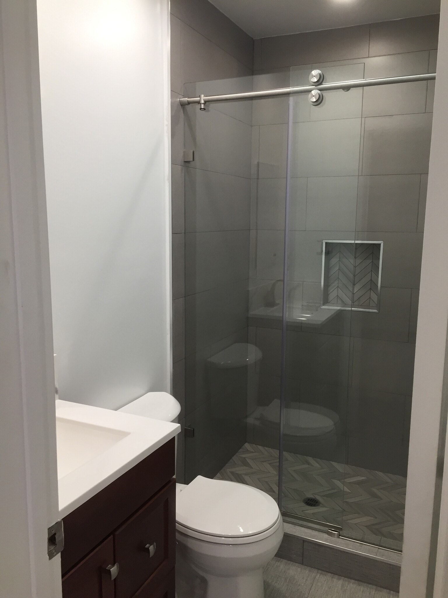 Building Photo - 954 S Barrington Ave