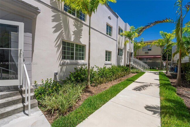 Building Photo - 1519 Pennsylvania Ave