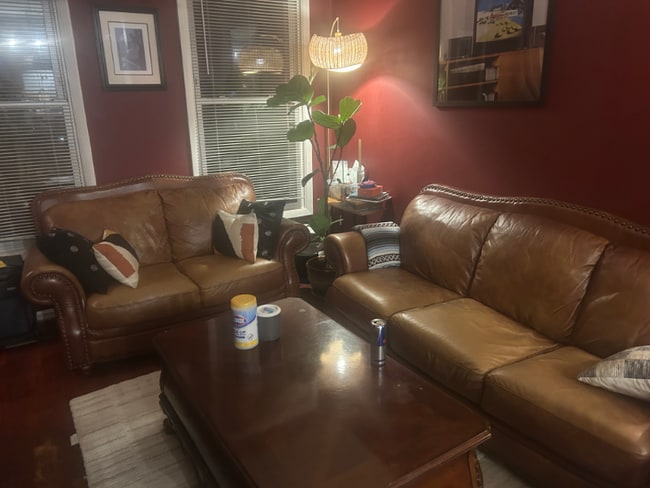 Building Photo - 2906 S Wells St