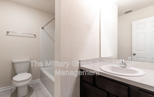 Building Photo - 958 Observatory Pkwy