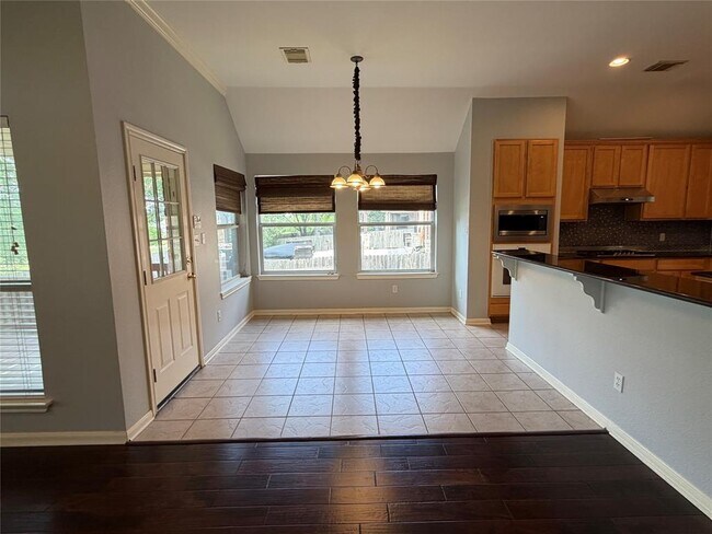 Building Photo - 8413 Sea Ash Cir