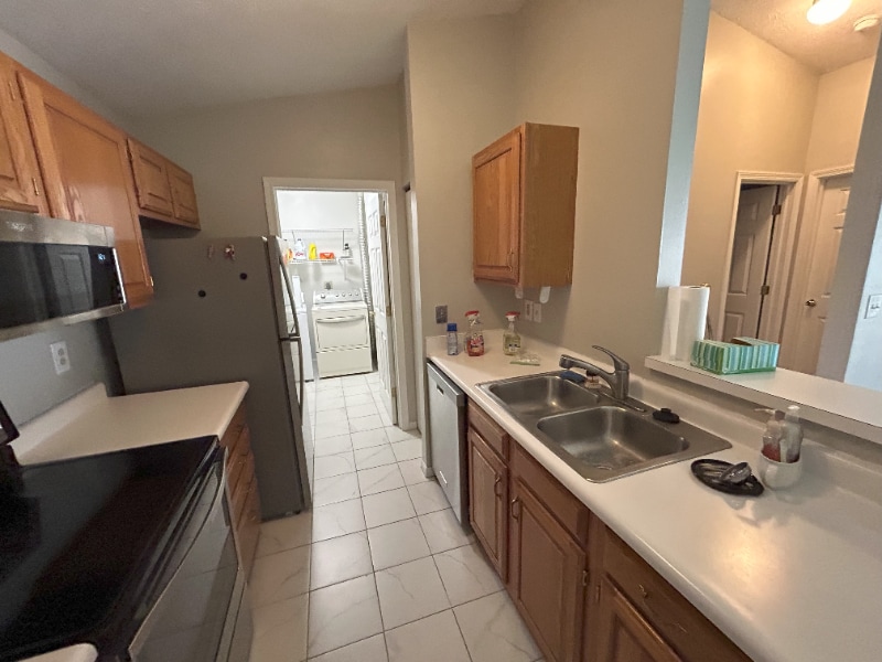 Building Photo - 6680 Wareham Ct